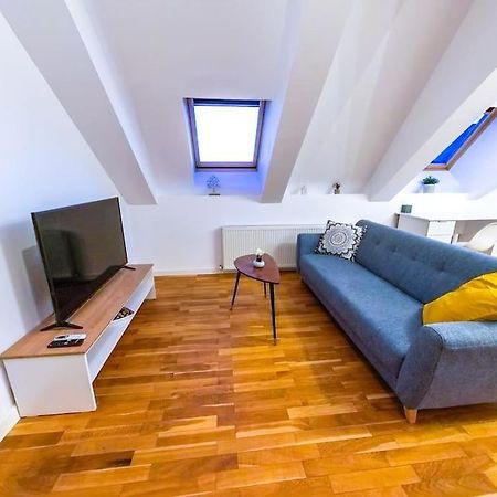 Bucharest Central D Apartment ภายนอก รูปภาพ