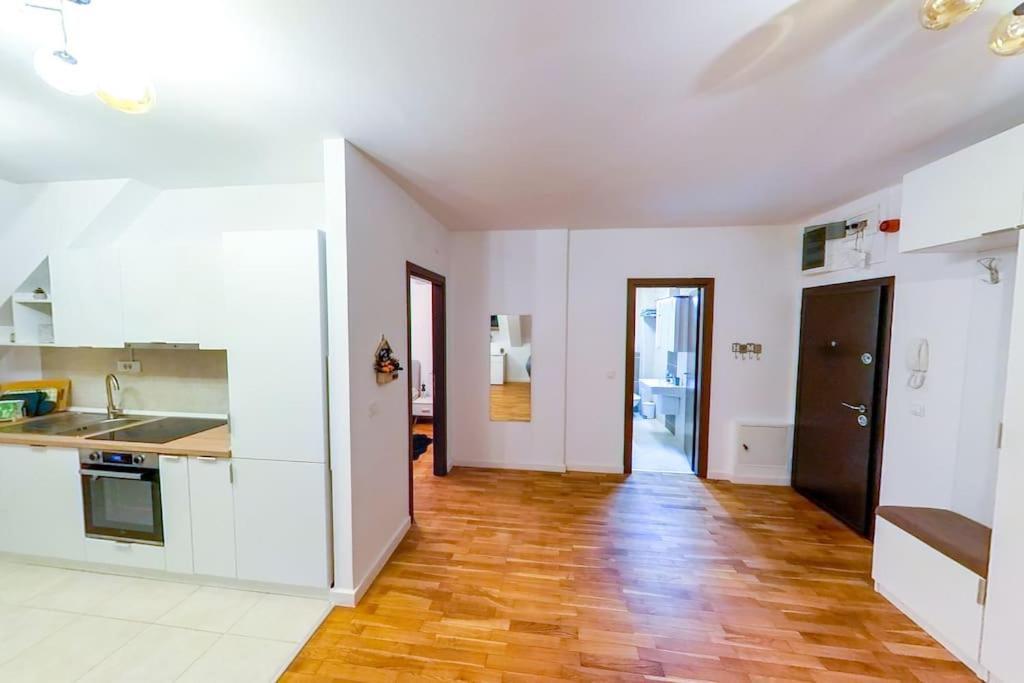 Bucharest Central D Apartment ภายนอก รูปภาพ